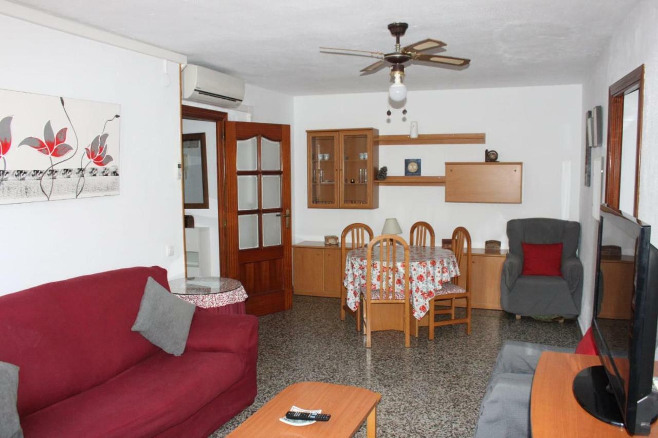 شقة مالقة  في Apartamento Plaza Reina المظهر الخارجي الصورة