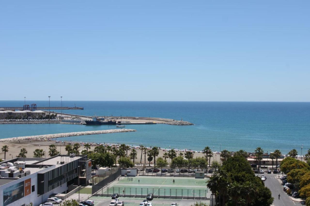 شقة مالقة  في Apartamento Plaza Reina المظهر الخارجي الصورة
